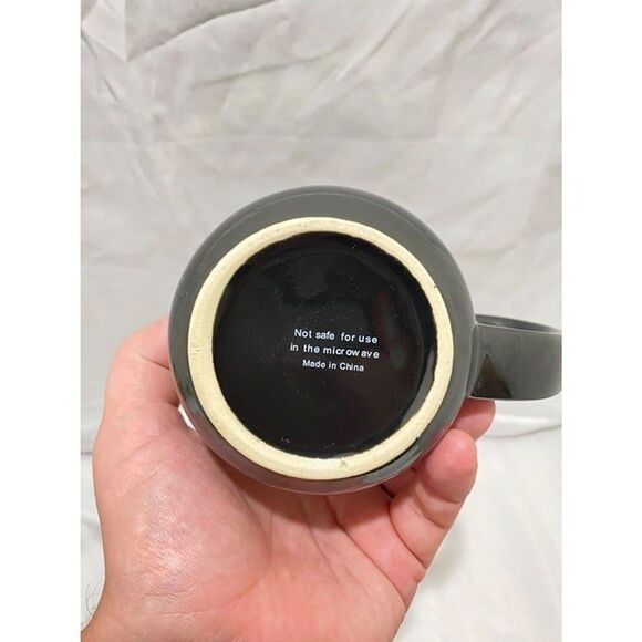 Boss Lady Coffee Mug Black and Gold Size 4 Inch Tall X 3.75 Inch Diameter - Picture 5 of 7